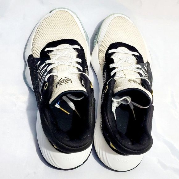 Adidas D.O.N Issue #1 Spiderman Edition Sneakers White/Black EH2434 Men's Size 6 - Picture 8 of 10